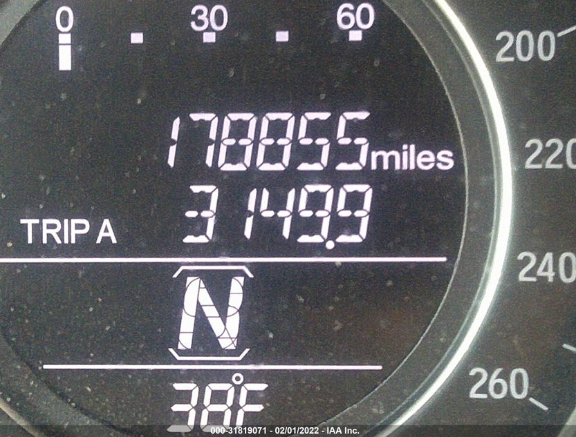 1HGCR3F8XGA011904