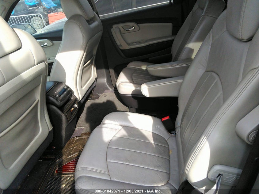 2010 CHEVROLET TRAVERSE VIN: 1GNLRHED7AS130335