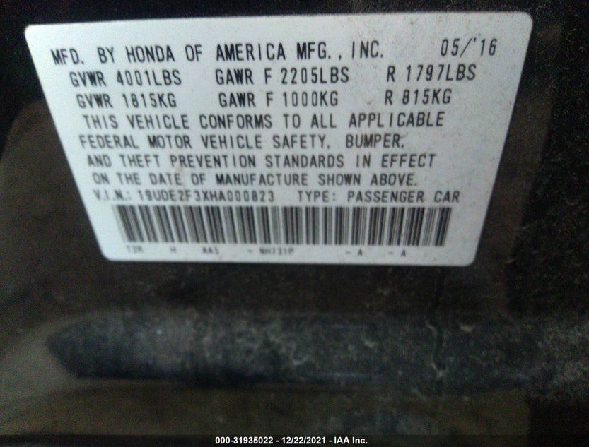 19UDE2F3XHA000823