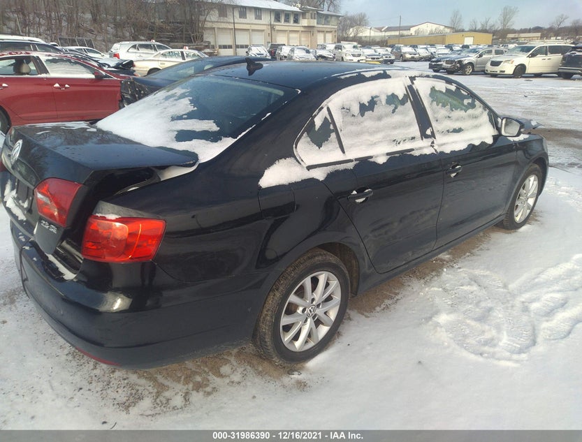 3VWDX7AJ4CM414524