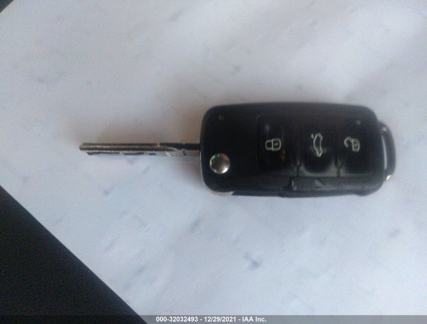 3VWJP7AT4CM606126