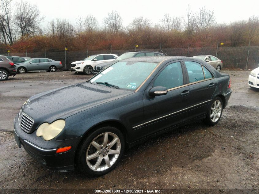 2003 Mercedes-Benz C-Class 3.2L VIN: WDBRF84JX3F383095 Lot: 40687834