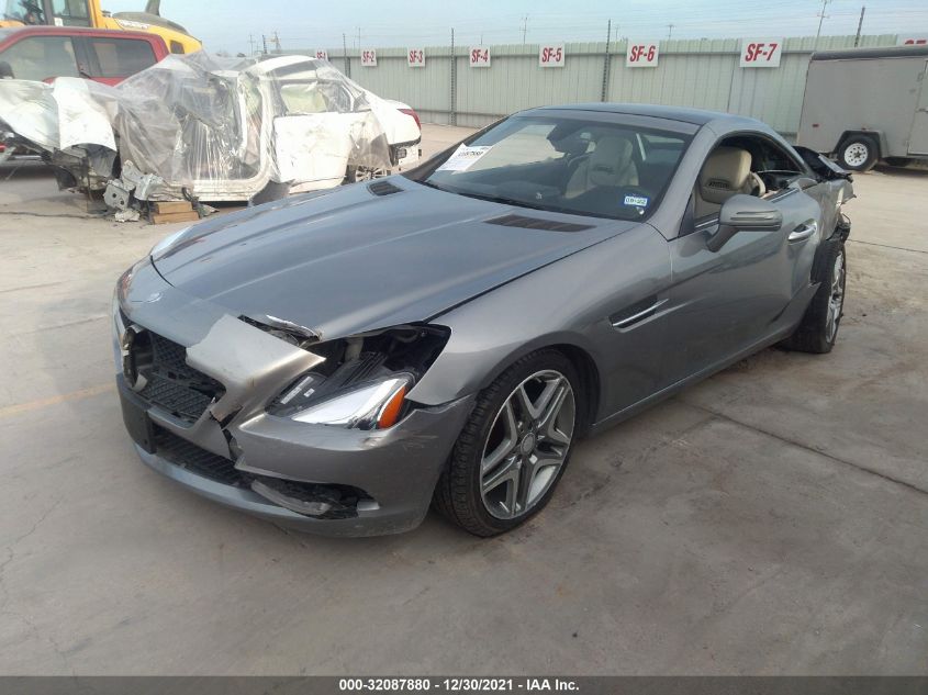 VIN WDDPK4HA4FF096370 2015 Mercedes-Benz SLK-Class,... no.2