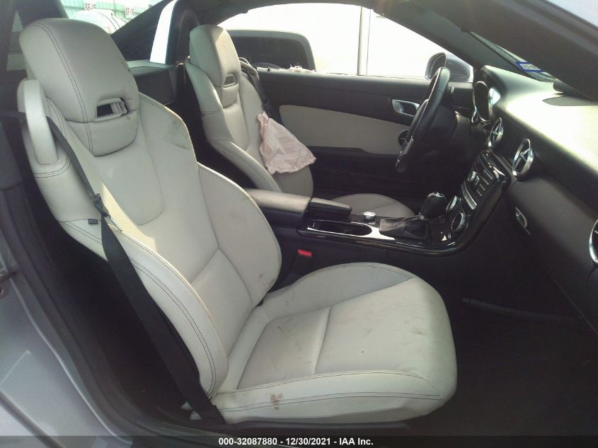 VIN WDDPK4HA4FF096370 2015 Mercedes-Benz SLK-Class,... no.8