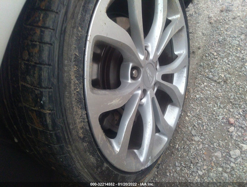 1G6AE5SS6G0100439