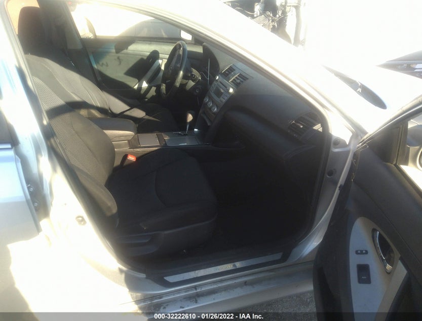 4T1BF3EK8AU097389
