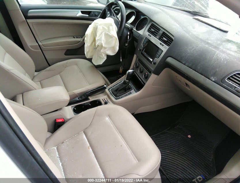 3VW217AU0FM005105