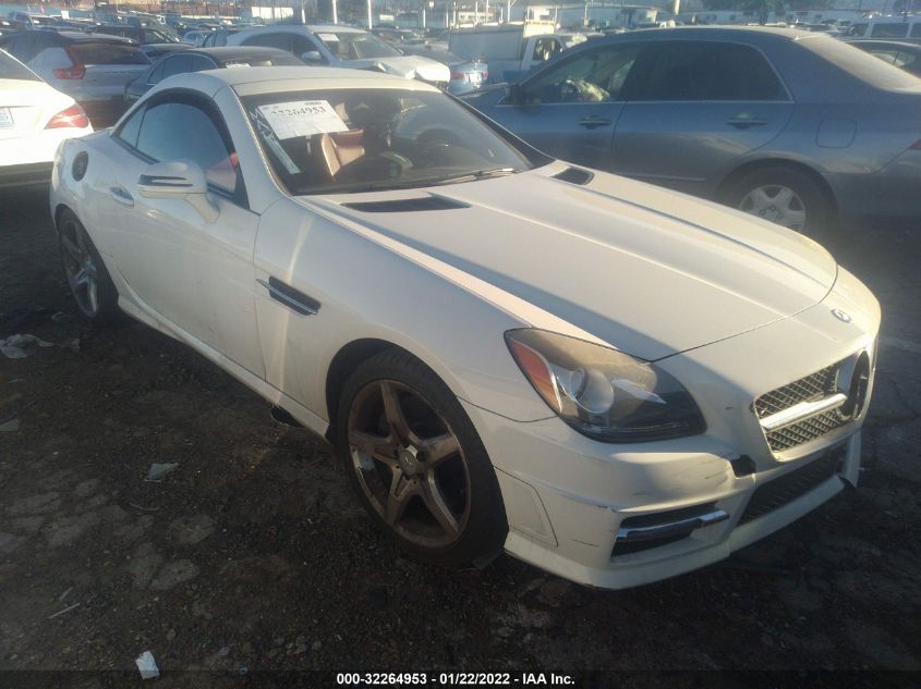 VIN WDDPK4HA9DF060011 2013 Mercedes-Benz SLK-Class,... no.1