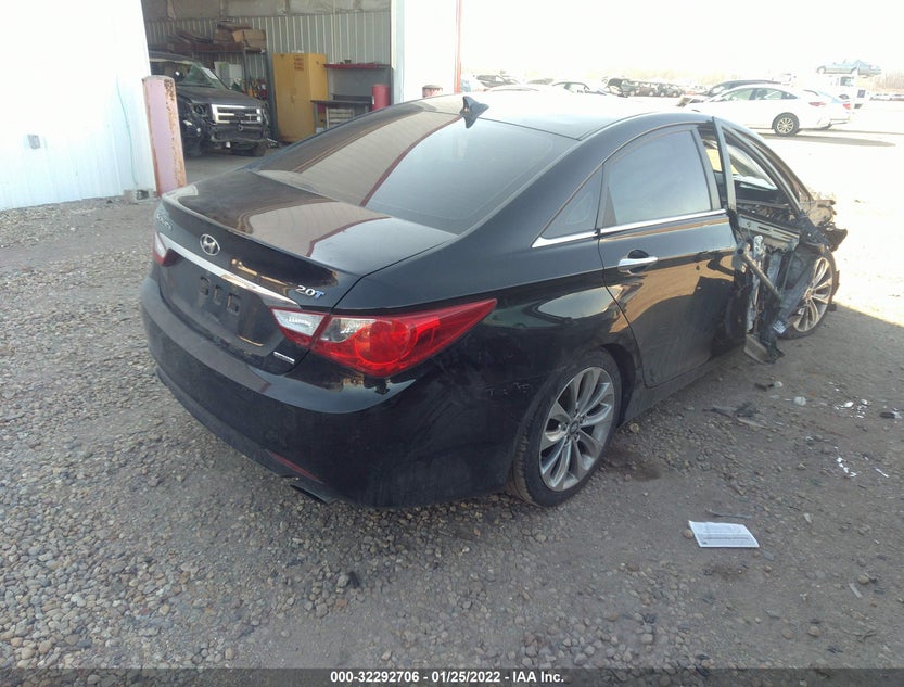 5NPEC4AB8BH236065