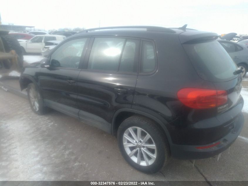 WVGBV7AXXJK003696 2018 Volkswagen Tiguan Limited