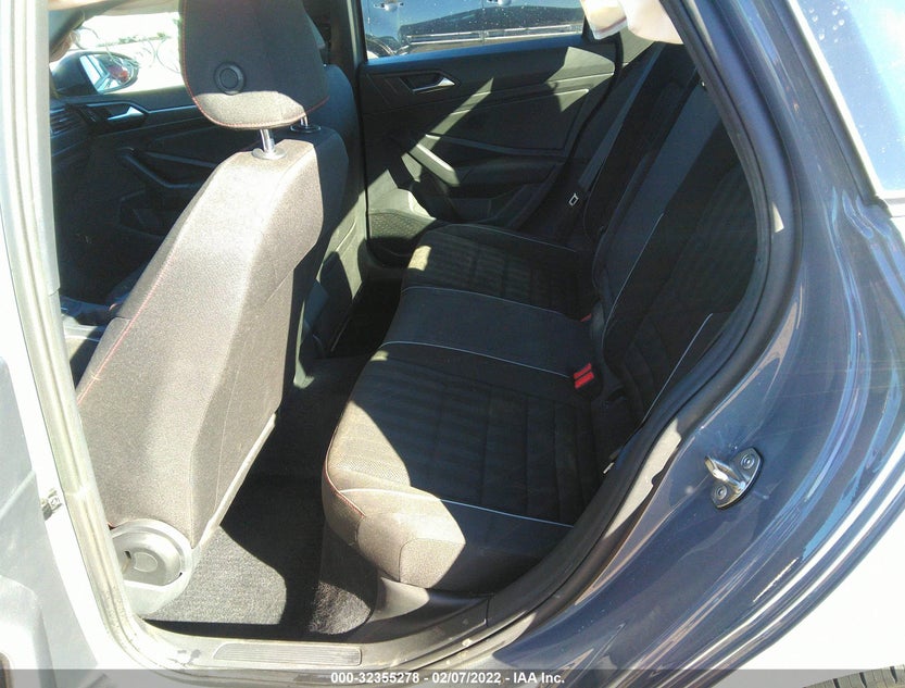 3VW5T7BU0MM010632