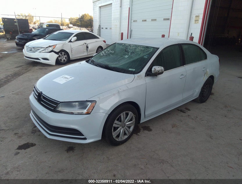 3VW2B7AJ9HM376611