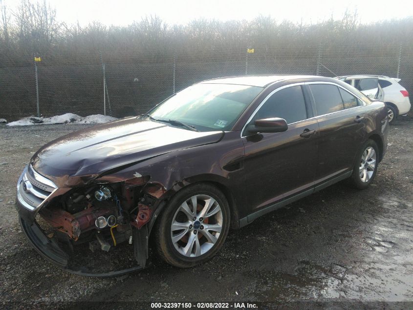 2010 Ford Taurus Sel VIN: 1FAHP2HW8AG135647 Lot: 40687874