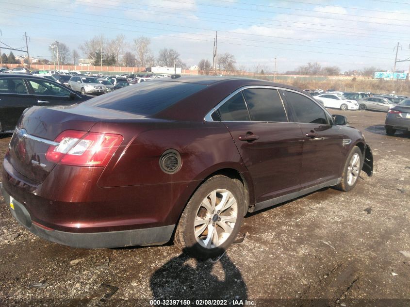 2010 Ford Taurus Sel VIN: 1FAHP2HW8AG135647 Lot: 40687874