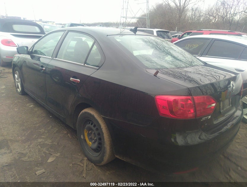 3VW3L7AJ2CM386052