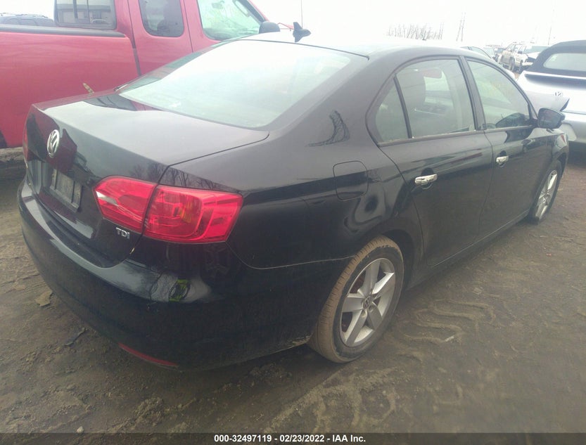 3VW3L7AJ2CM386052