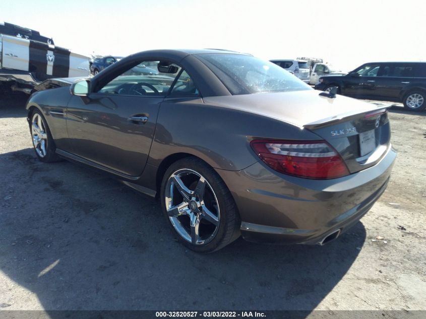 VIN WDDPK5HA1FF100994 2015 Mercedes-Benz SLK-Class,... no.3