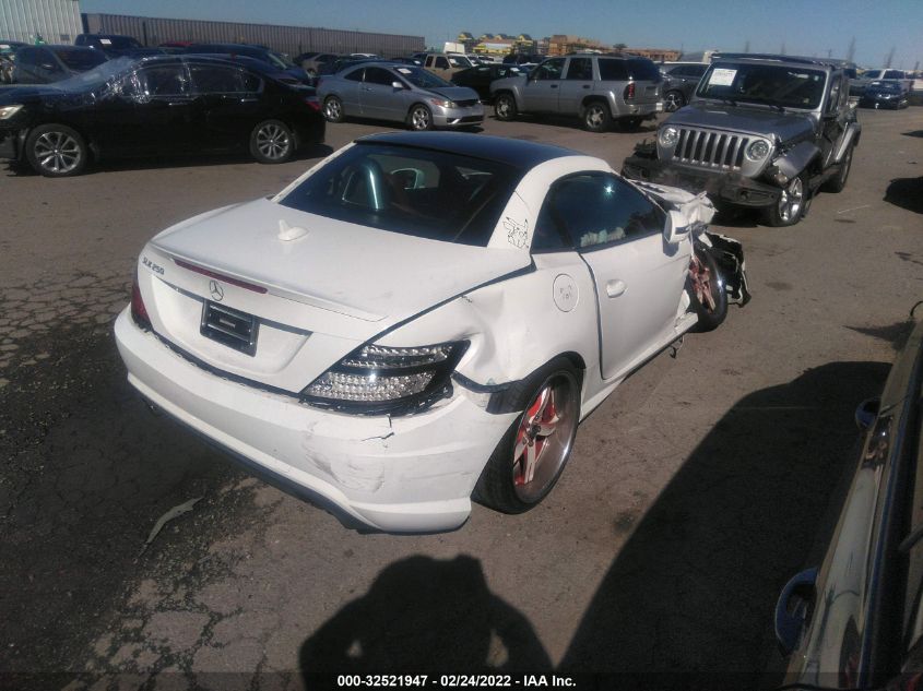 VIN WDDPK4HA5FF100877 2015 Mercedes-Benz SLK-Class,... no.4