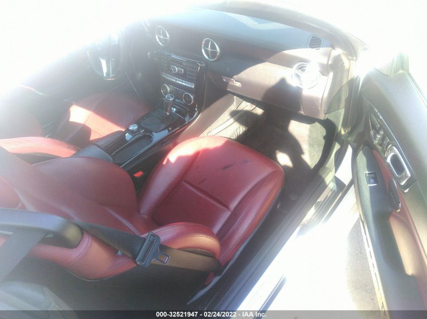 VIN WDDPK4HA5FF100877 2015 Mercedes-Benz SLK-Class,... no.5