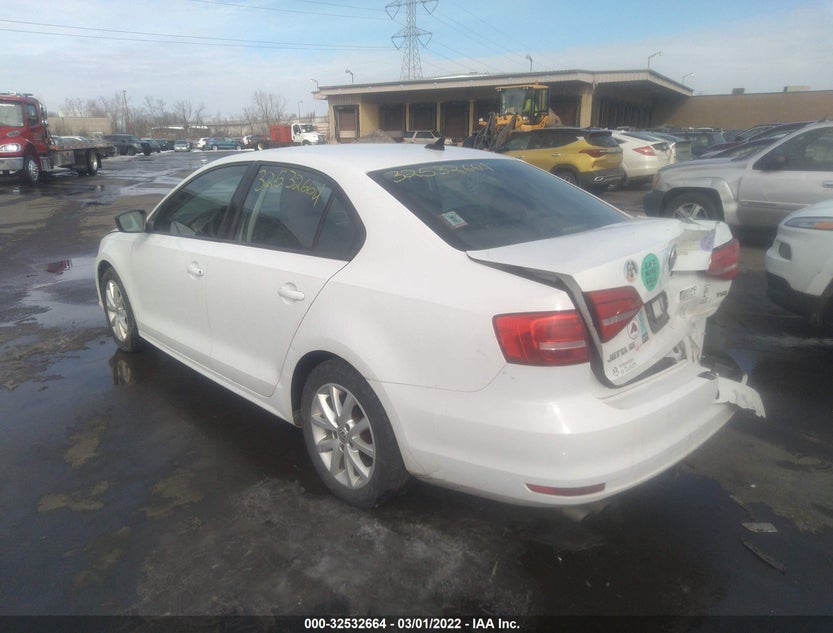 3VWB07AJ2FM355084