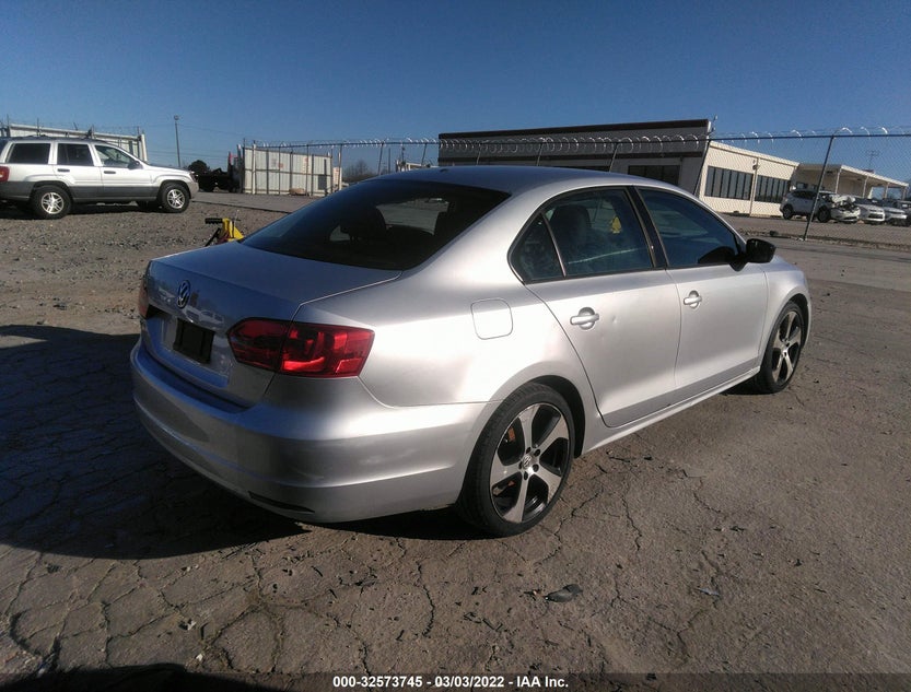 3VW2K7AJ3DM307942