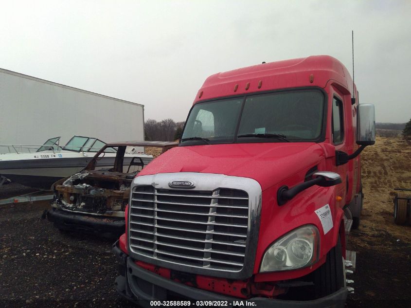 1FUJGHDV6DLBZ8300 2013 Freightliner Cascadia 113