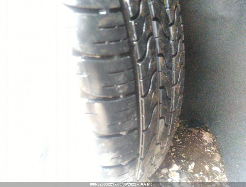 1G1ZB5ST8HF124802