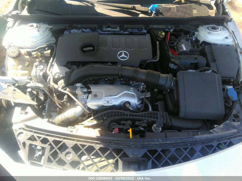 WDD3G4EB0KW026226 2019 Mercedes-Benz A 220