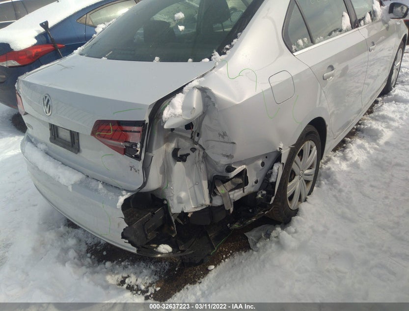 3VW167AJ1HM396223
