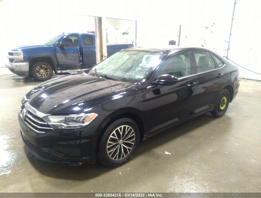 3VWCB7BU3KM153601