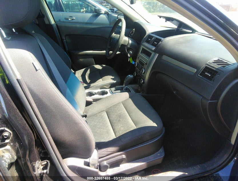 3FAHP0HA6BR281855