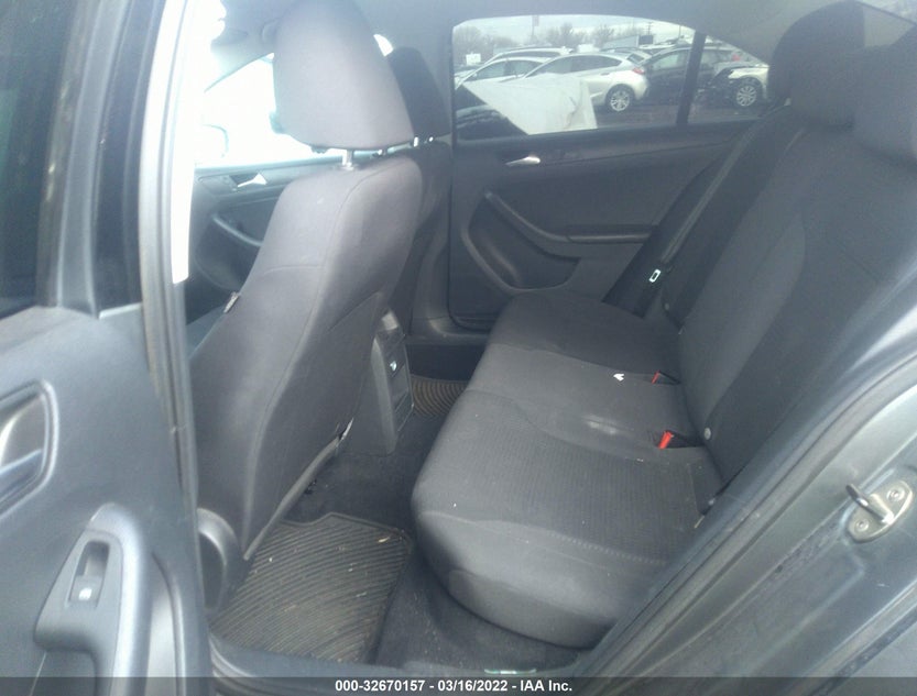 3VW2K7AJ9FM210781