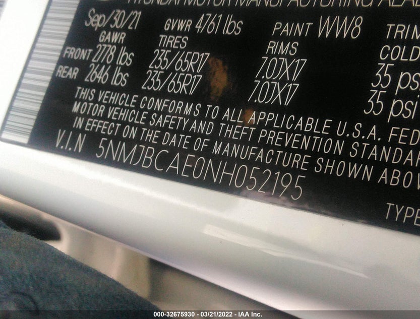 5NMJBCAE0NH052195