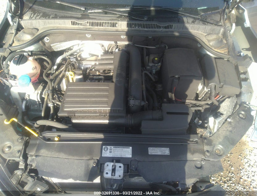 3VWDB7AJ8HM310088