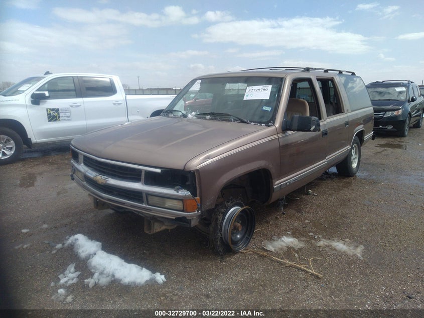 1994 Chevrolet Suburban C1500 VIN: 1GNEC16K9RJ373385 Lot: 32729700