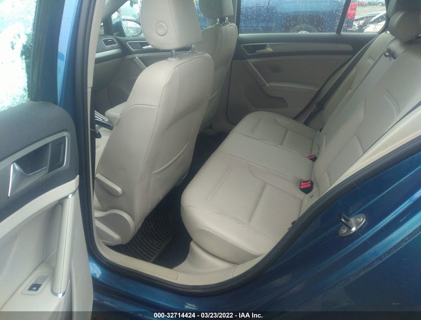 3VW217AU8FM038594