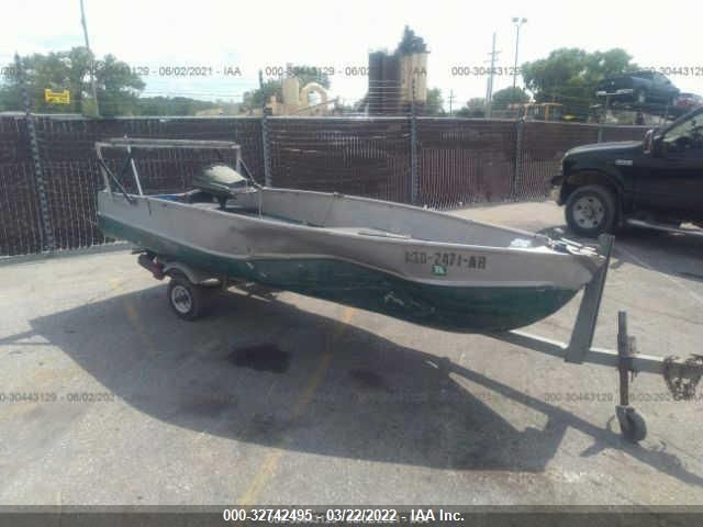 1988 Alumacraft Fishing Boat VIN: M0Z580100888 Lot: 32742495