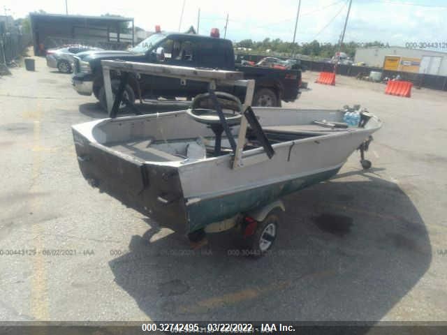 1988 Alumacraft Fishing Boat VIN: M0Z580100888 Lot: 32742495