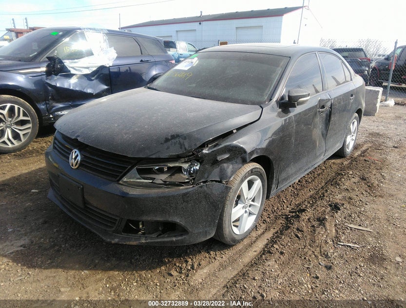 3VWLL7AJ2CM423939