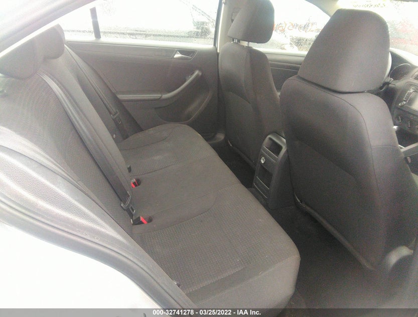 3VW2K7AJ9FM324022