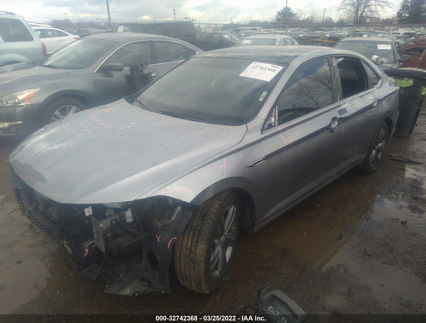 3VWC57BU3LM081047