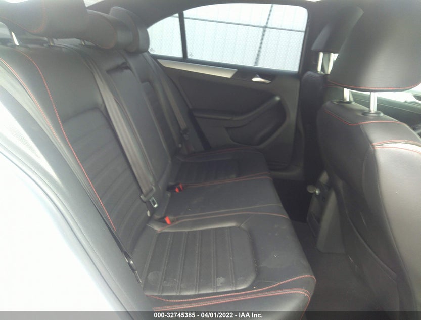 3VW4S7AJ1EM354851