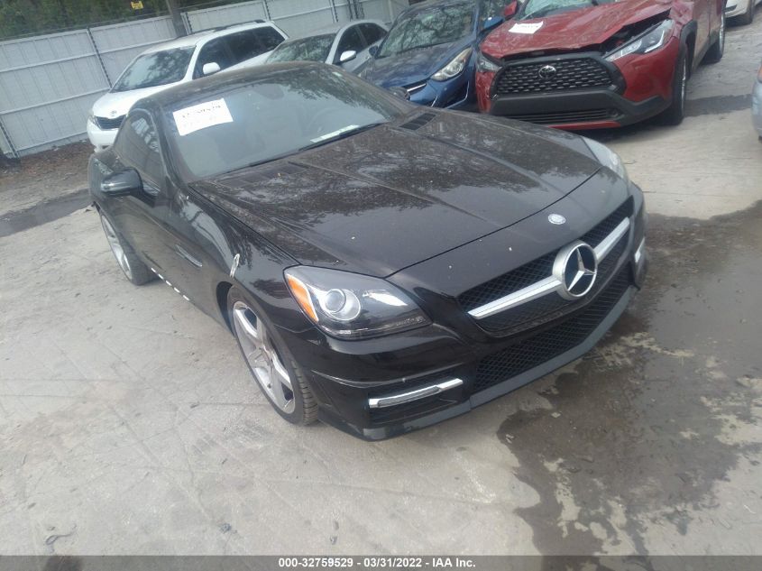 VIN WDDPK3JA1GF118640 2016 Mercedes-Benz SLK-Class,... no.1