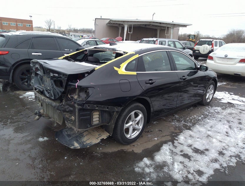 1G1ZB5ST8HF258774