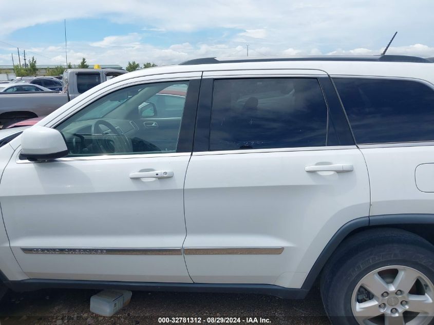 2013 Jeep Grand Cherokee Laredo VIN: 1C4RJFAG2DC577426 Lot: 32781312