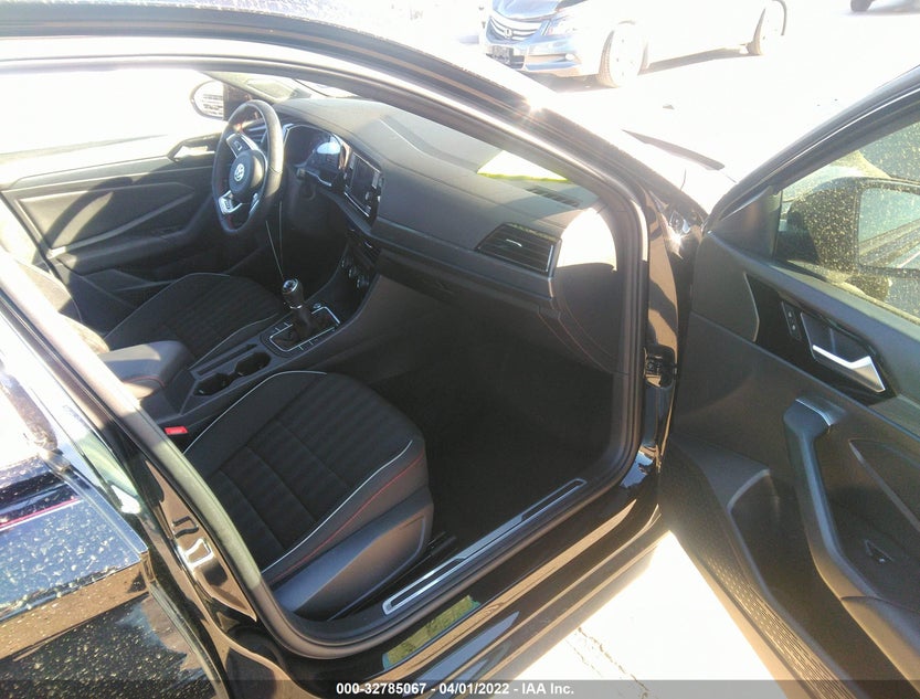 3VW5T7BU0LM019037