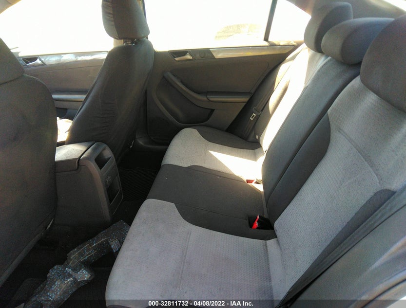 3VW2B7AJ4HM403357