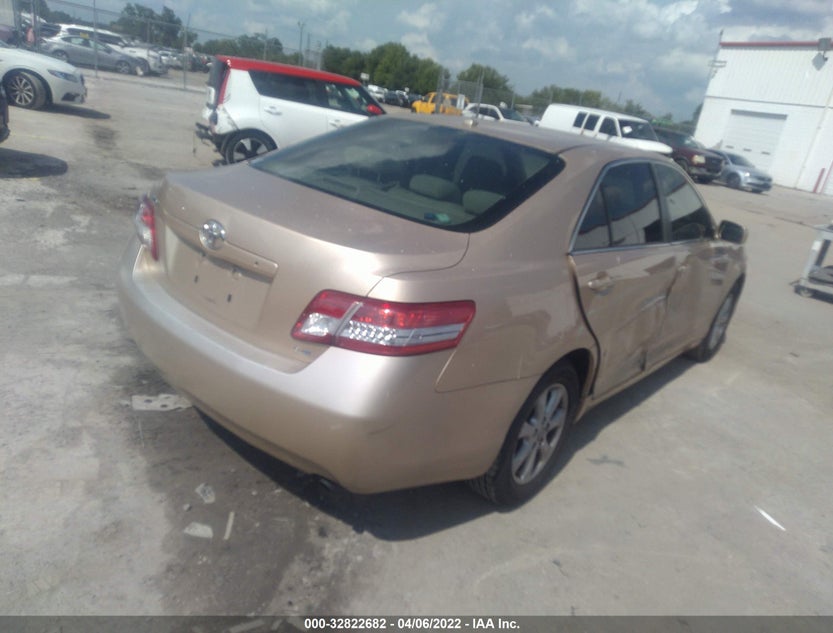 4T1BF3EK4AU081822