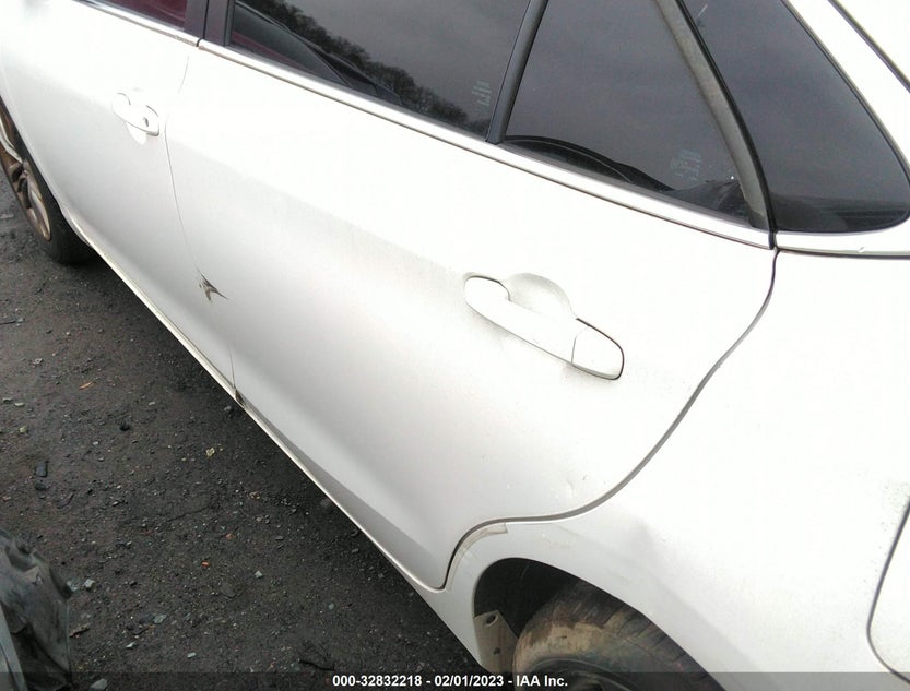 4T1BF1FK5GU180175