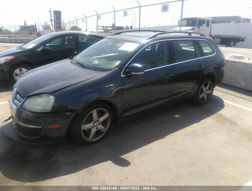 3VWTZ7AJ8AM636552